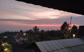 Candra Homestay Besakih